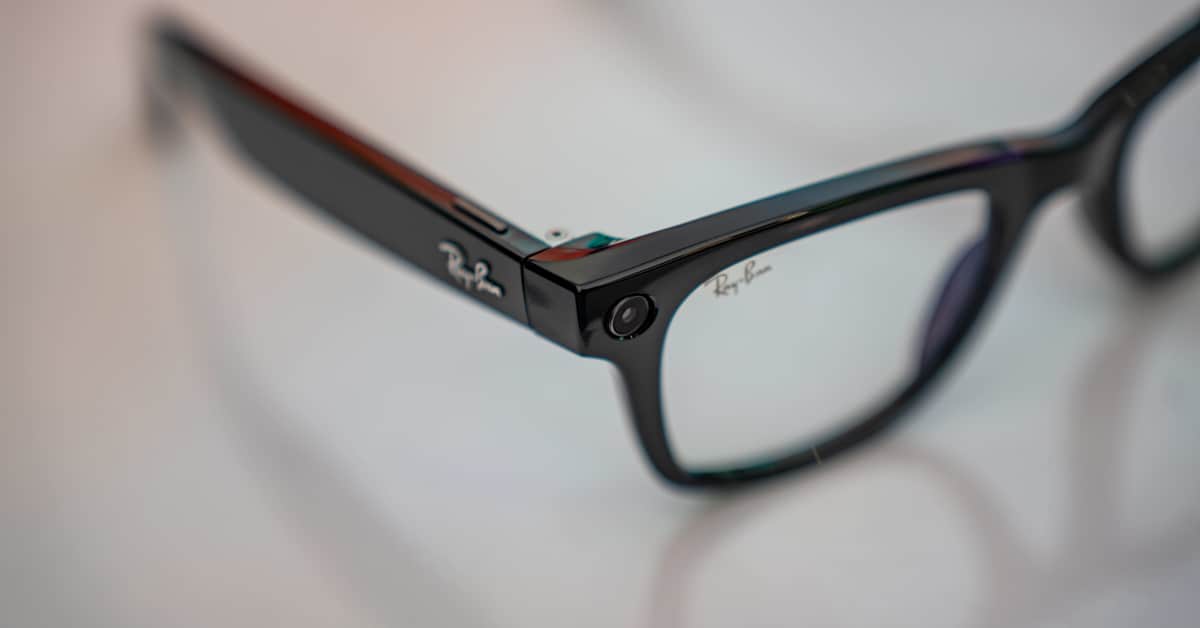 Muotitalot rynnivät tekoälylasien markkinoille – ”Brändillä on merkitystä”