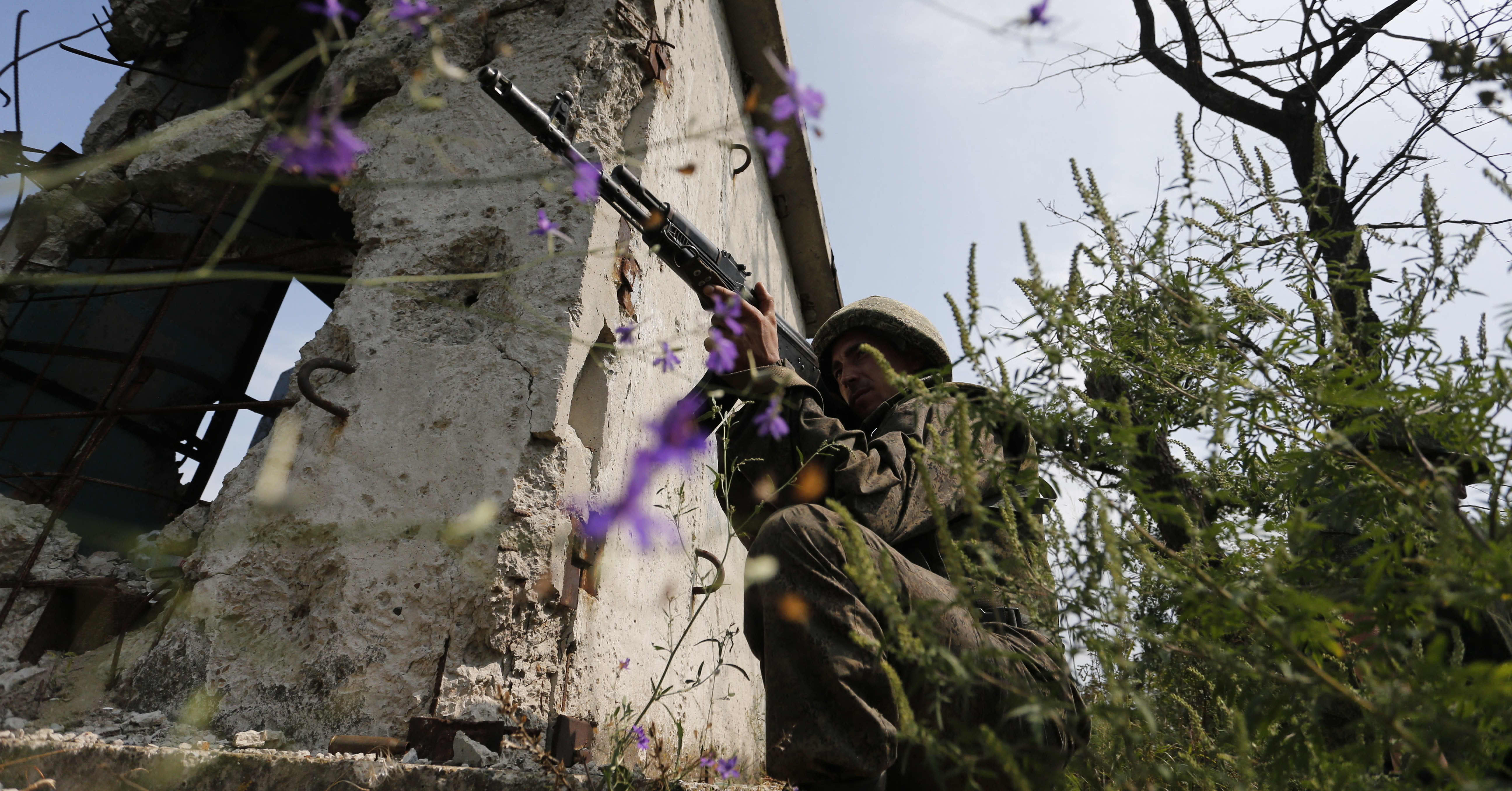 Venäjän sotavoima Ukrainan rajalla huolestuttaa Euroopan unionia  – Valko-Venäjän hybridioperaatio kiristää jännitystä