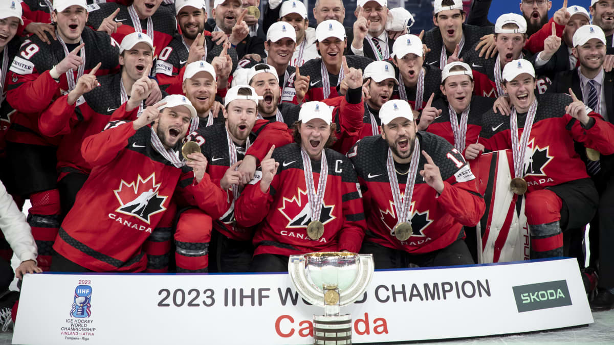 Kanada juhlii jääkiekon maailmanmestaruutta 2023.