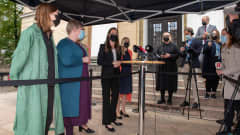 Valtiovarainministeri Annika Saarikko, oikeusministeri Anna-Maja Henriksson, pääministeri Sanna Marin, opetusministeri Li Andersson ja sisäministeri Maria Ohisalo.