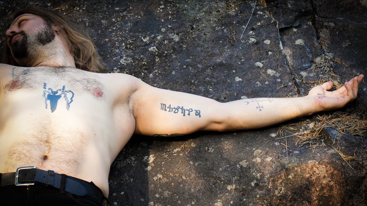 Metallimuusikko Harri Kuokkanen. 