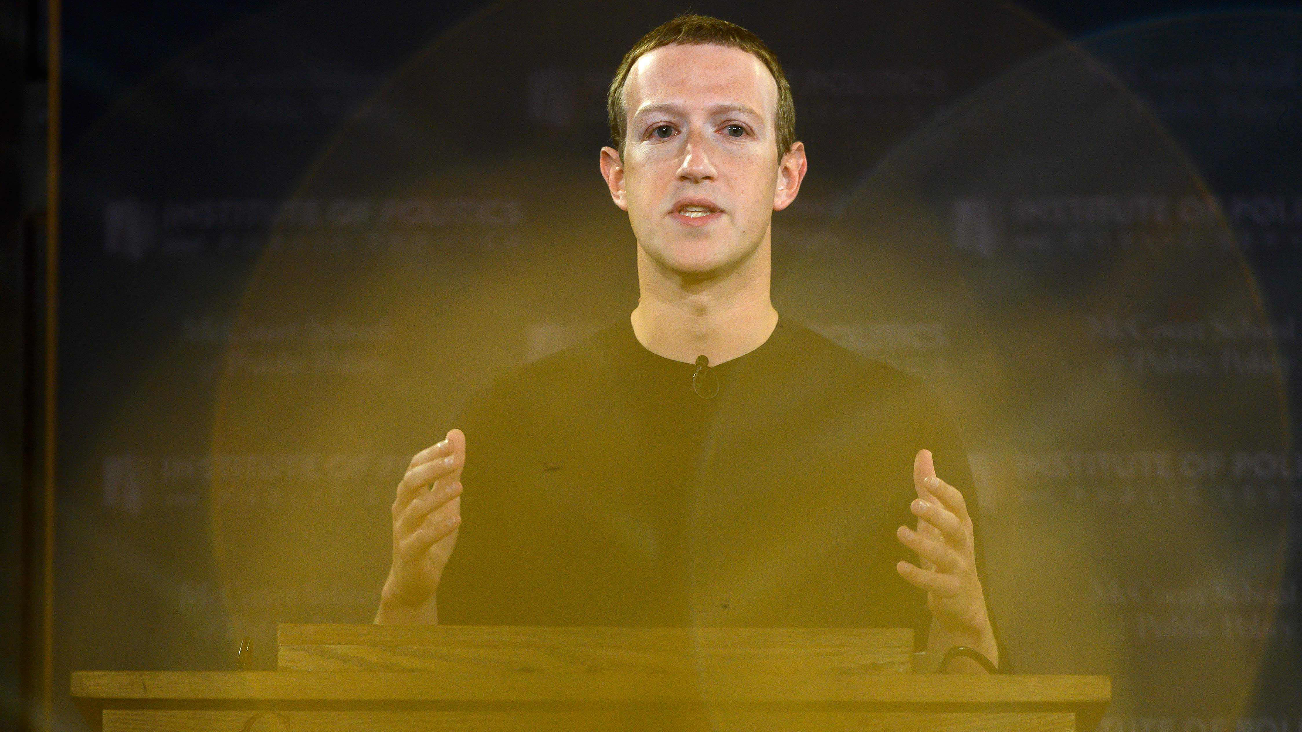 Mark Zuckerberg luennoi lokakuussa 2019.