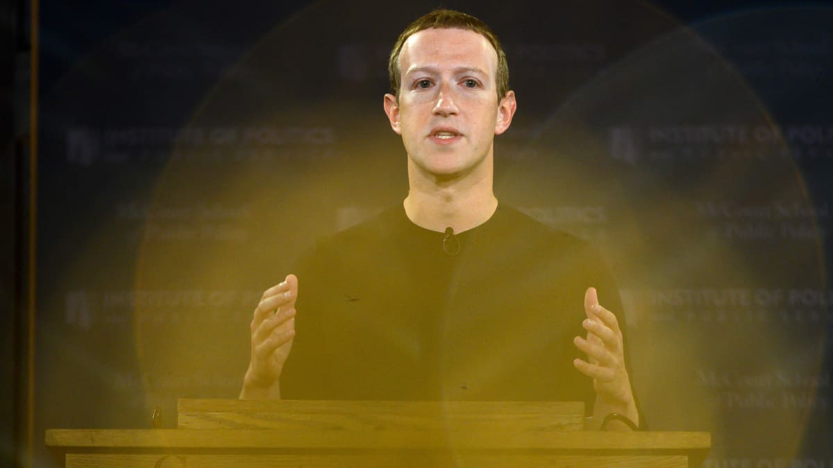 Mark Zuckerberg luennoi lokakuussa 2019.
