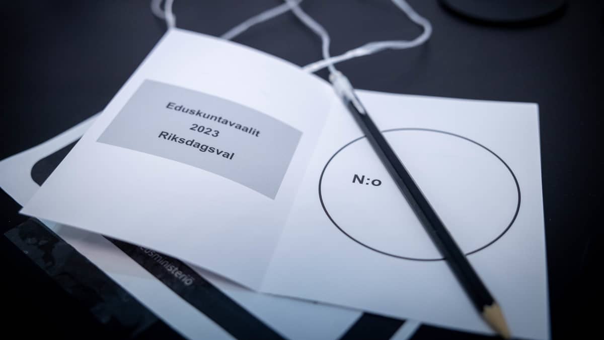 Eduskuntavaalien 2023 äänestyslippu
