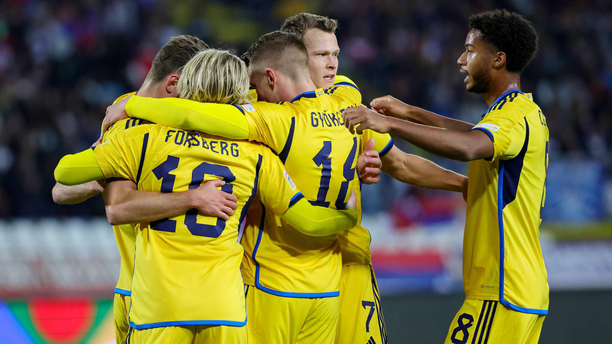 Ruotsin jalkapallomaajoukkue kuvassa.