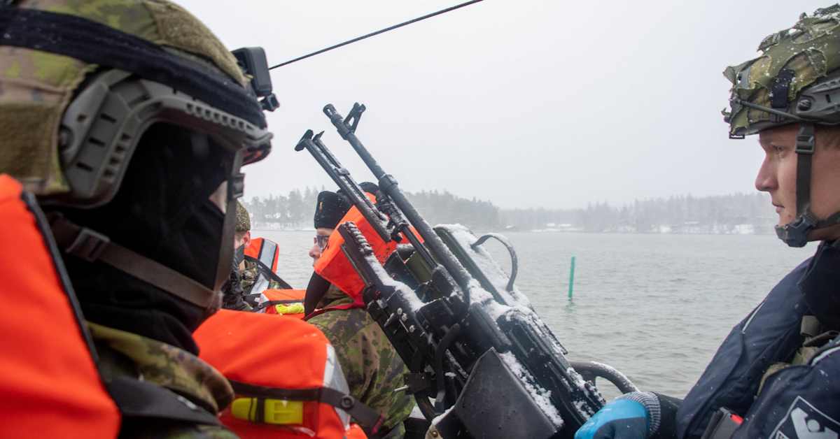 Thursday's papers: 5,000 troops in Archipelago, Finland's economic slide from grace, and a gambler (briefly) fools Kela