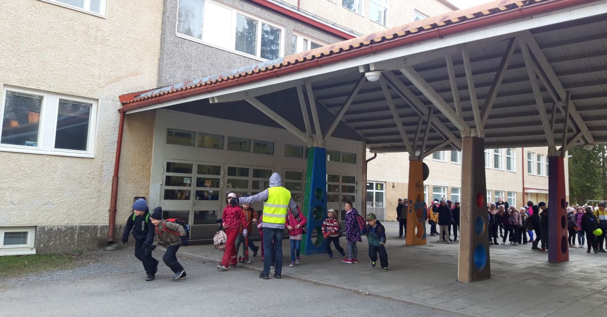 varkauden-k-n-npellon-koulu-on-valittu-vuoden-kouluksi-yle