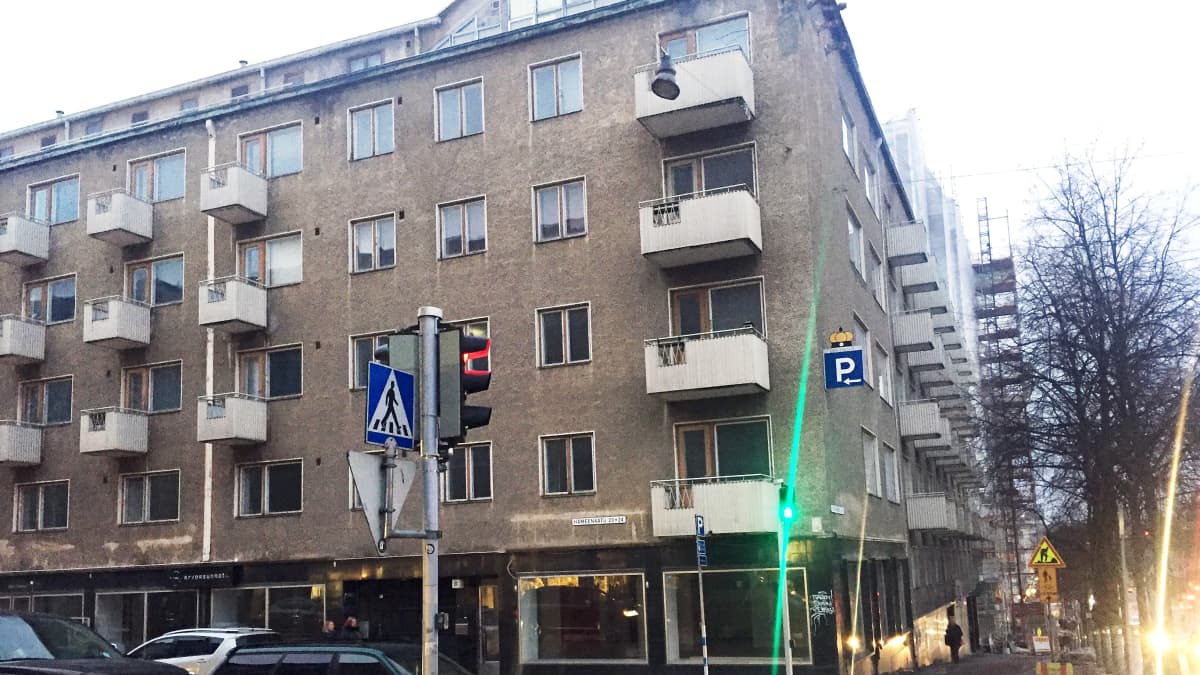 Kerrostalo Hämeenkatu 24 Lahdessa.