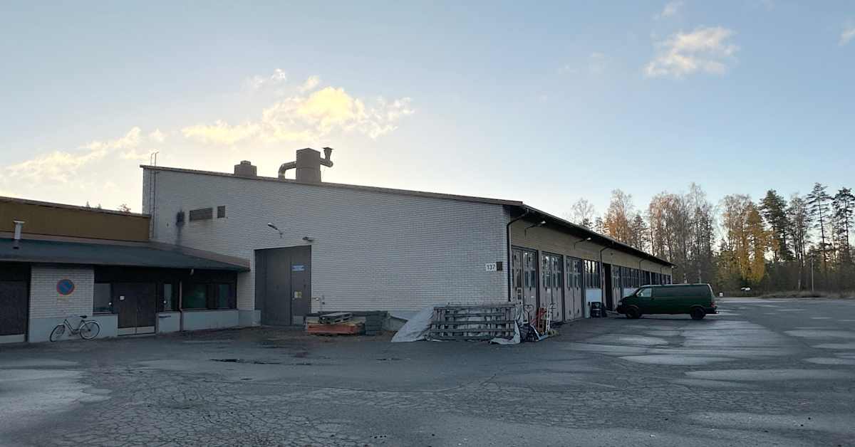 Hiillytettyjä puupintoja valmistava yritys rakentaa tehtaan Kontiolahdelle