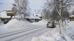 Lumikasoja Sodankylän keskustassa