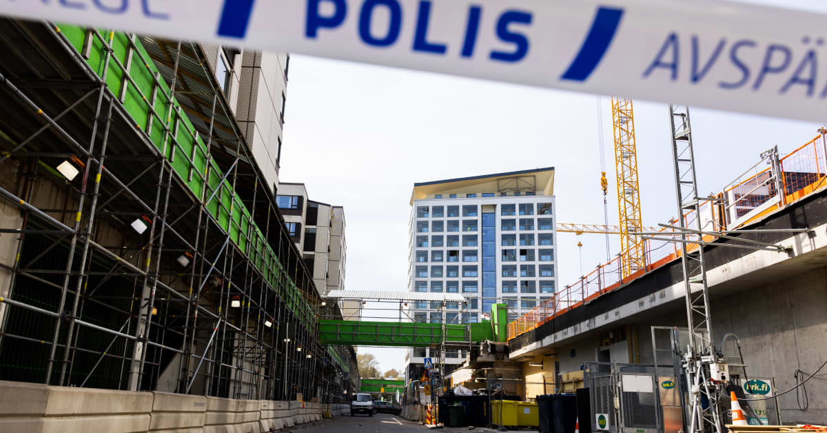 HS: Collapsed Espoo bridge not assembled in line with manufacturer instructions
