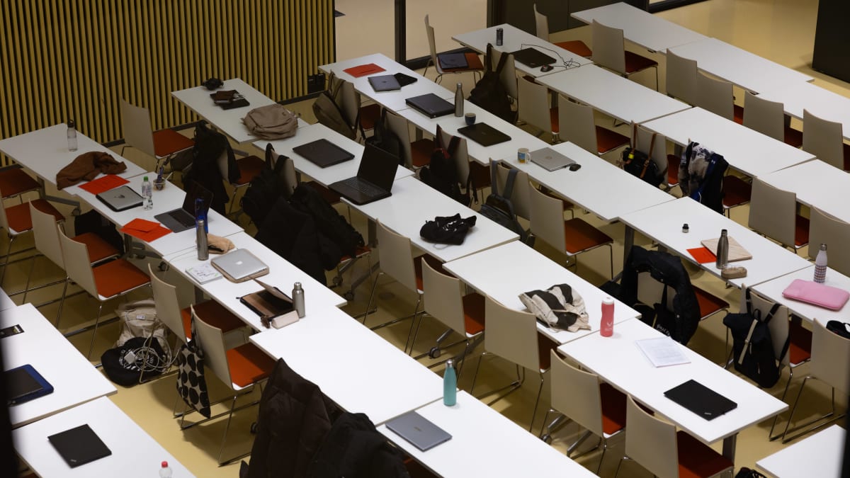 Tampereen yliopiston lääketieteen opintojen luentosali.