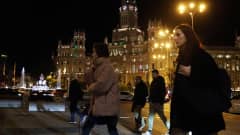 Madridissa kaupungintalon, Cibelesin palatsin valaistus herättää keskustelua. Kaupungin tunnetuimpiin rakennuksiin kuuluva Cibeles ei sammu öisin, mutta valaistusta on maltillisesti laskettu. 