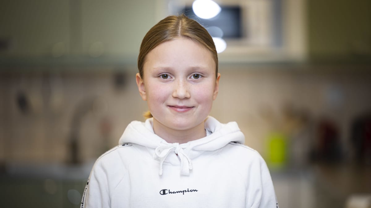 Jyväskylän Mankolan koulun oppilas Elli Komulainen.