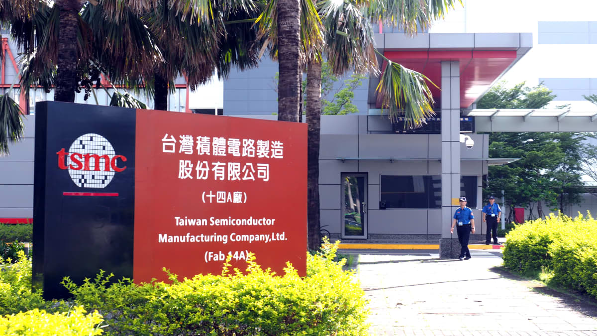 Taiwanilaisen TSMC siruvalmistajan tehdas.