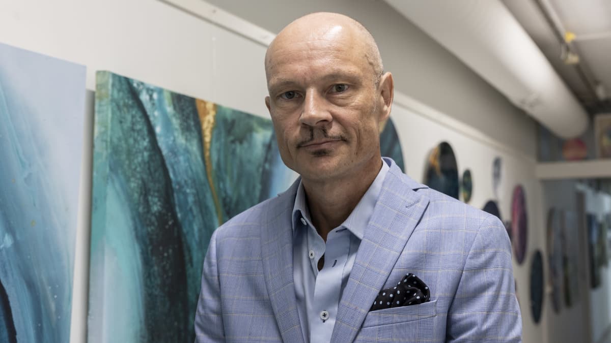 Kuvassa Jukka Kortti Mediahistoroitsija.
