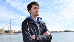 Roman pakeni Venäjältä Suomeen liikekannallepanon takia. 