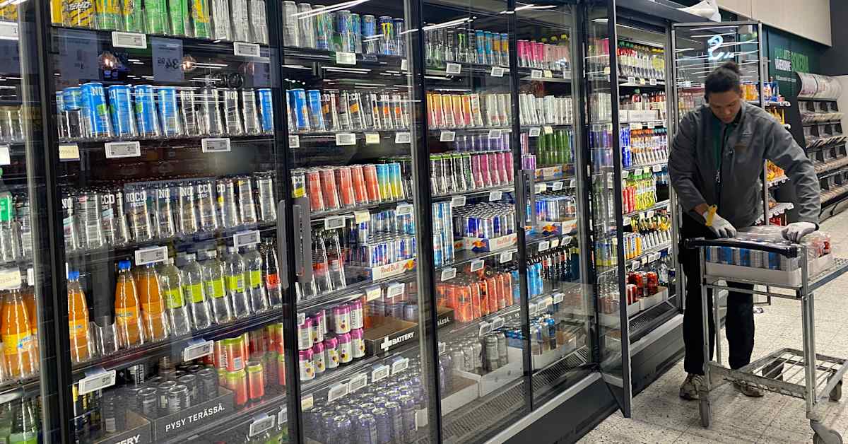 Ett år med åttaprocentiga drycker i butiken - finländarna dricker fortfarande mindre