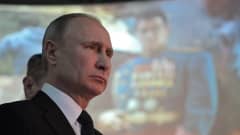 Venäjän presidentti Vladimir Putin vastaanotti voitonpäivän paraatin Moskovan Punaisella torilla toukokuussa 2022.