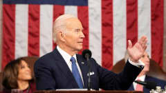 Joe Biden puhuu kongressissa.
