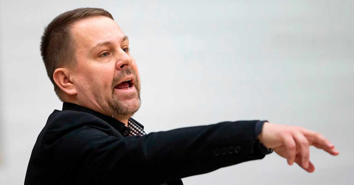 Moninkertainen mestarivalmentaja sai pestin Kiinan naisten liigasta – Mika Haakana Shanxi Flamesin valmennustiimiin