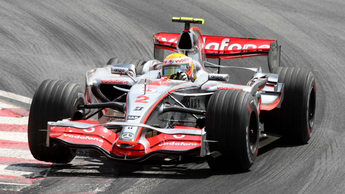 Lewis Hamilton ajoi McLarenilla kaudella 2007.