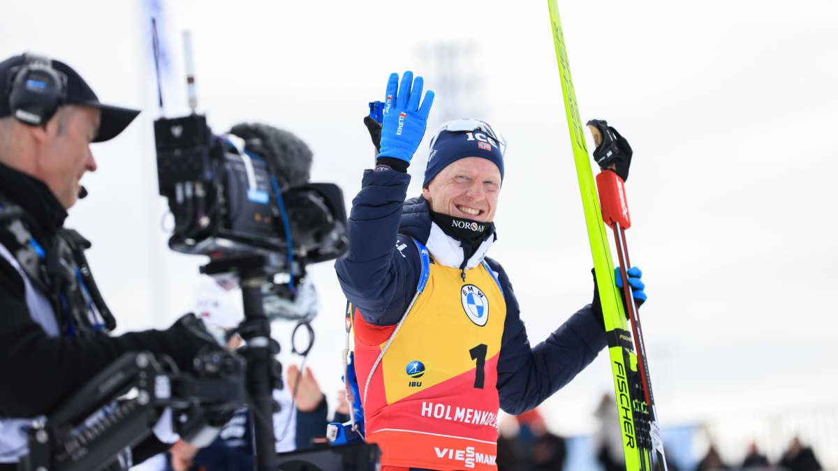 Johannes Thingnes Bö Holmenkollenin takaa-ajokisan jälkeen.