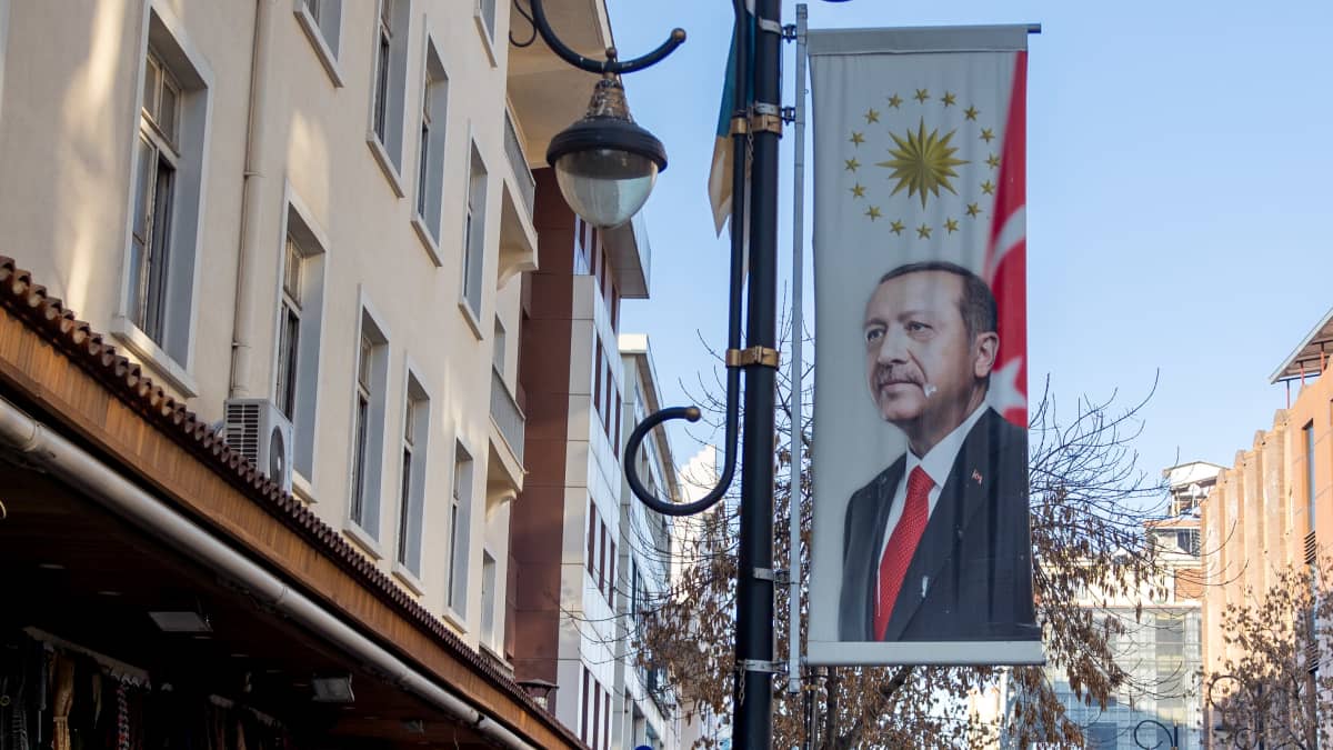 Presidentti Erdoganin kuva kurdialueen pääkaupungissa Diyarbakirissa