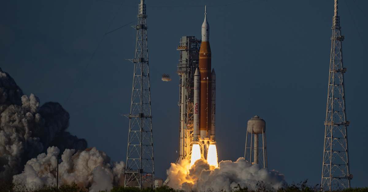 Seuraa Nasan suoraa lähetystä Artemis 2 -raketin suunnatessa kohti Kuuta