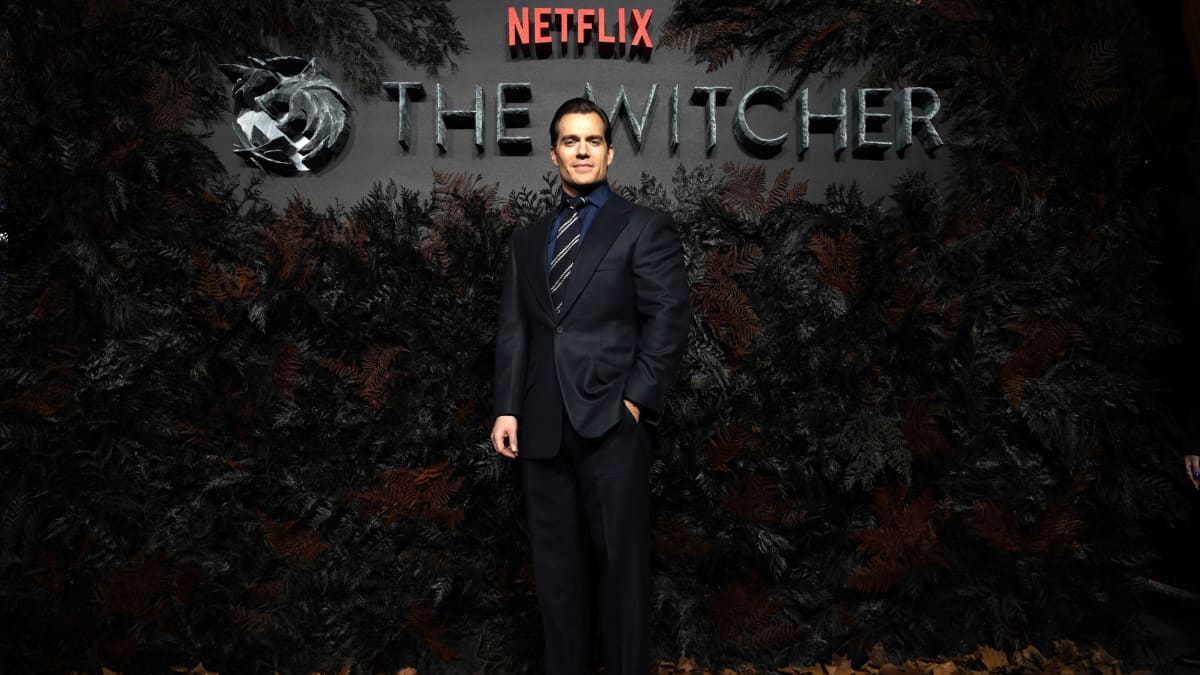 The Witcherin pääosanäyttelijä Henry Cavill sarjan maailman ensi-illassa Lontoossa 16.12.2019.