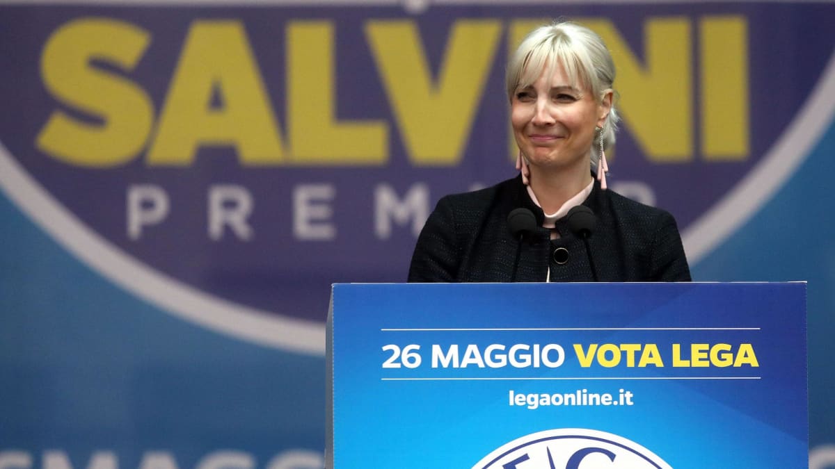 Laura Huhtasaari Pohjoisen liiton tilaisuudessa Italian Milanossa 18. toukokuuta 2019, muutamaa päivää ennen vuoden 2019 eurovaaleja