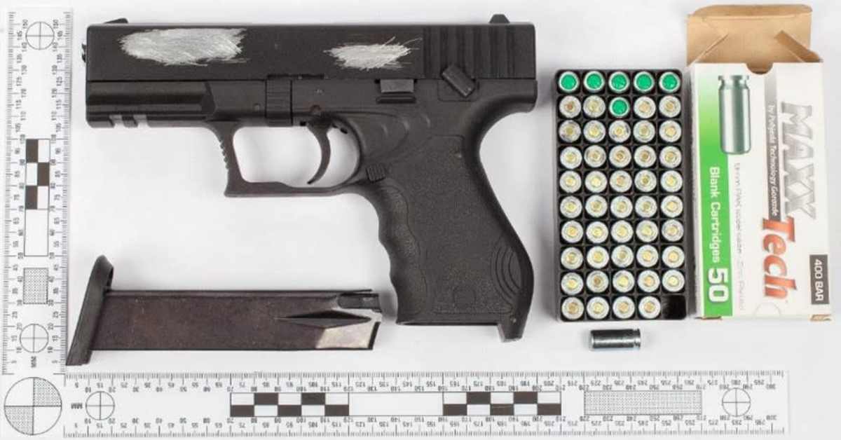 Rikollisryhmä ryösti kelloliikkeen Riiassa ja aikoi samaa Helsingissä, mutta saikin kahdet käräjät