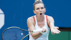 Simona Halep protestoi tuomiota Yhdysvaltojen avoimessa tennisturnauksessa.