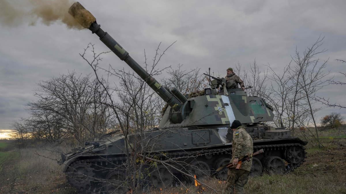 Venäjän puolustusministeri: Venäjä vetää joukkonsa Hersonista – Ukraina  suhtautuu epäilevästi | Yle Uutiset