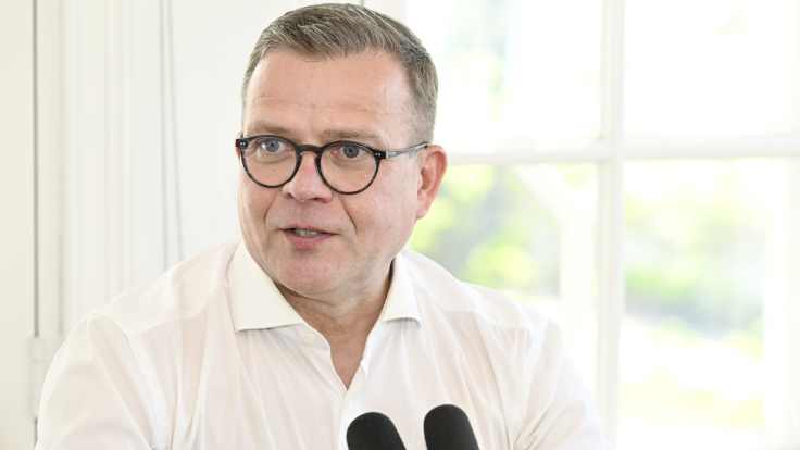 Pääministeri Petteri Orpo Pääministerin haastattelutunnilla Kesärannassa sunnuntaina 19.5.2024.