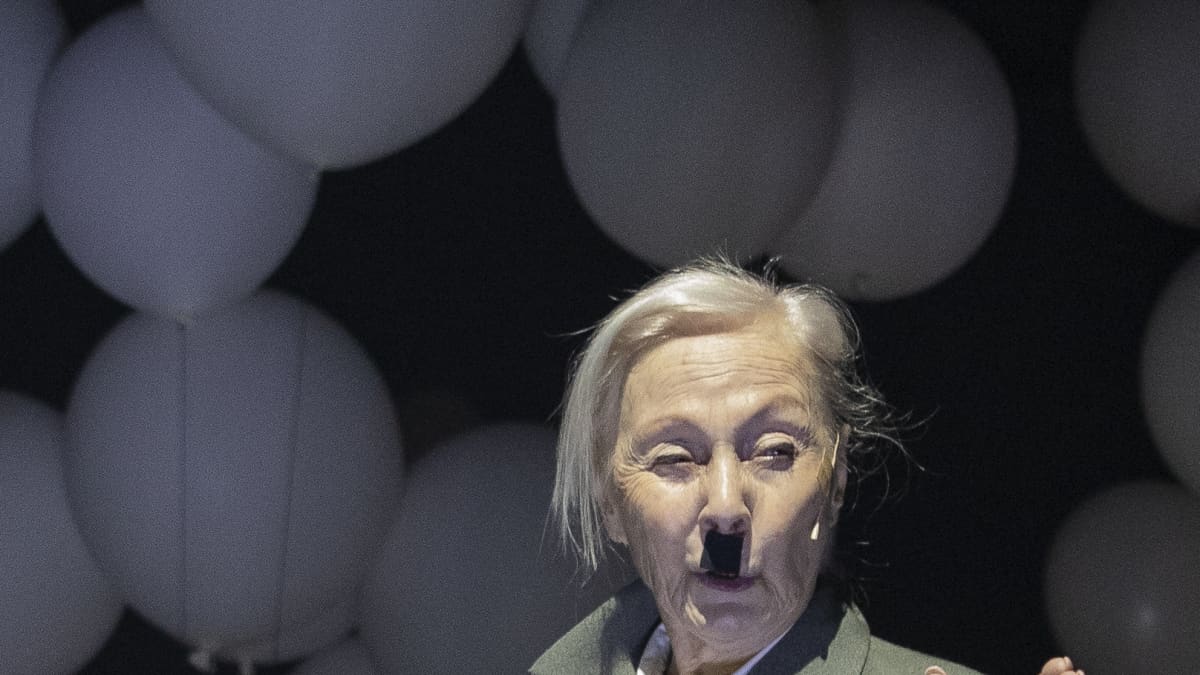 Seela Sella Hitler ja Blondi