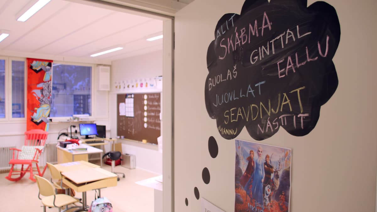 Vuotson kyläkoulun luokkahuone.