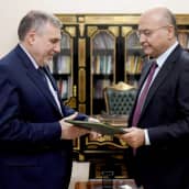 Kuvassa Irakin pääministeri Mohammad Allawi ja presidentti Barham Salih.