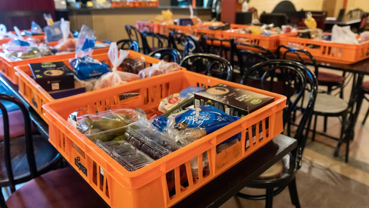 Ruoka-aputoiminta vaikeutunut kustannusten nousun vuoksi – Pori aikoo jakaa  ylimääräistä avustusta | Yle Uutiset