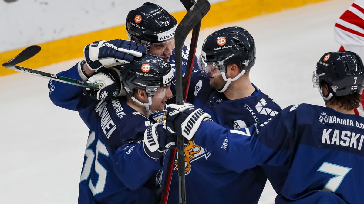 Suomi juhlii maalia Venäjän EHT-turnauksessa.