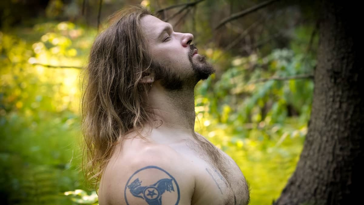 Metallimuusikko Harri Kuokkanen. 