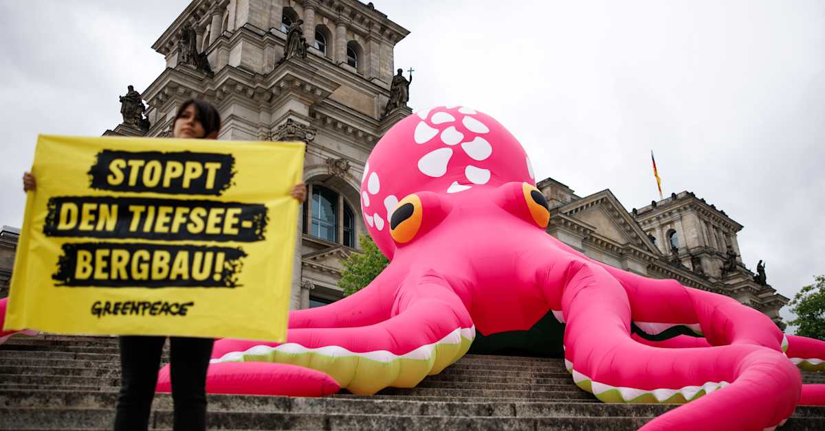 Yhdysvallat haluaa kaivaa mineraaleja kansainvälisillä vesillä, rahoittajat empivät