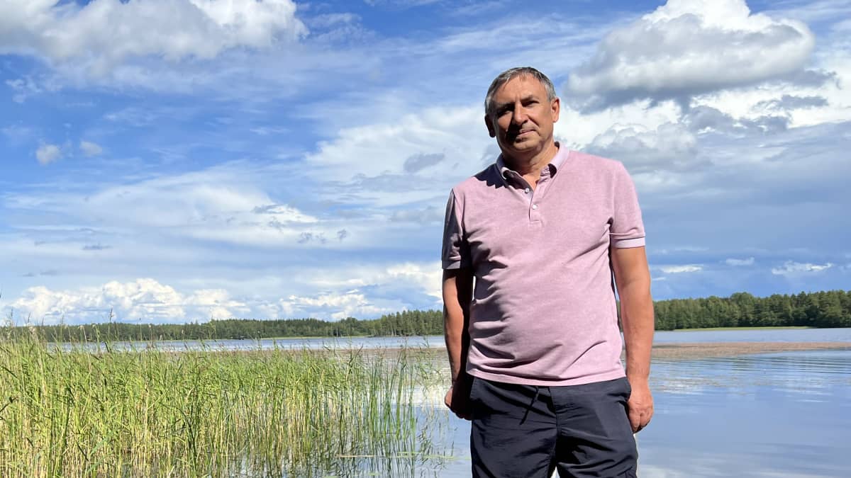 Venäläinen Igor Kostenko toivoo Suomen helpottavan maahanpääsyä.