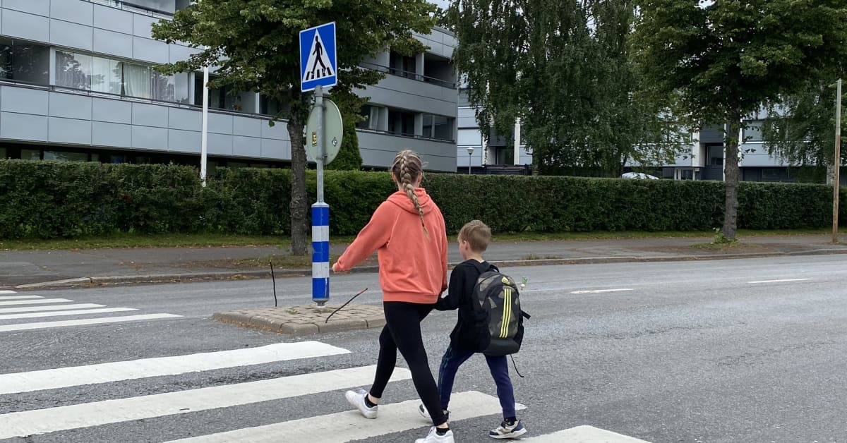 Vain joka viides autoilija noudattaa nopeusrajoitusta koulujen lähellä: "Tämän pistokokeen reputti liian moni kuljettaja" - Vimarsana News