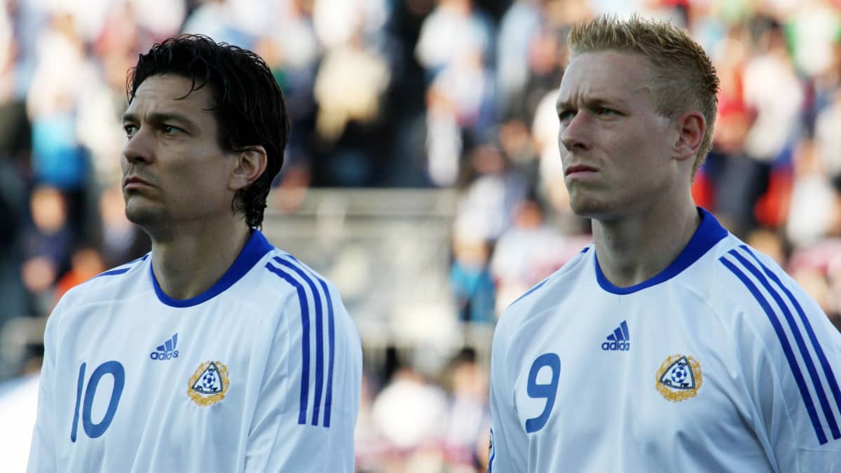 Jari Litmanen och Mikael Forssell i landslaget.