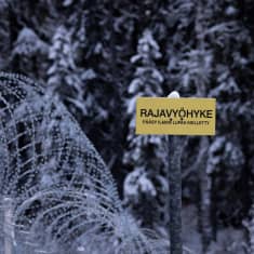 Razor wire barriers at the Vartius border crossing in Kainuu, in November 2023. 