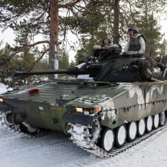 Panssarivaunu Nordic Responce 24 sotaharjoituksessa.