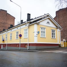 As Oy Erkkilän-Aukeen julkisivu.