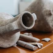 Sotilaiden löytämät amforat ja muut esineet tuotiin Odessan arkeologiseen museoon