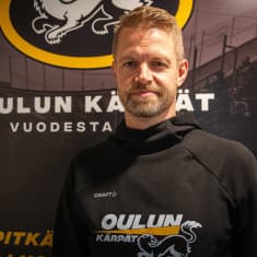 Kärppien urheilujohtaja Mikko Myllykoski. 